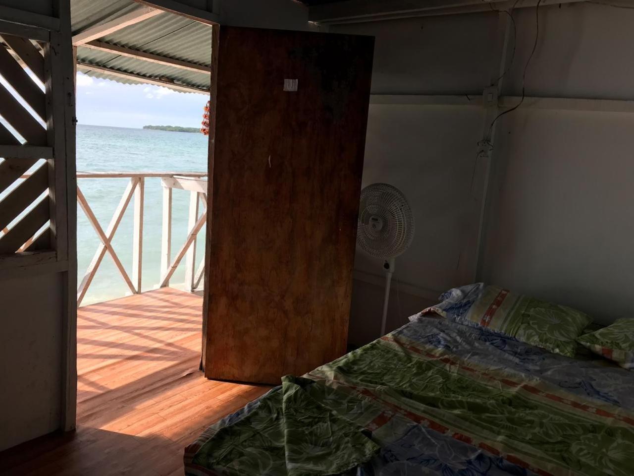فندق Cartagenaفي  Cabanas Black And White المظهر الخارجي الصورة