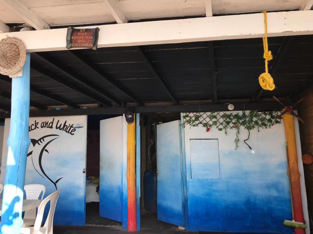 فندق Cartagenaفي  Cabanas Black And White المظهر الخارجي الصورة
